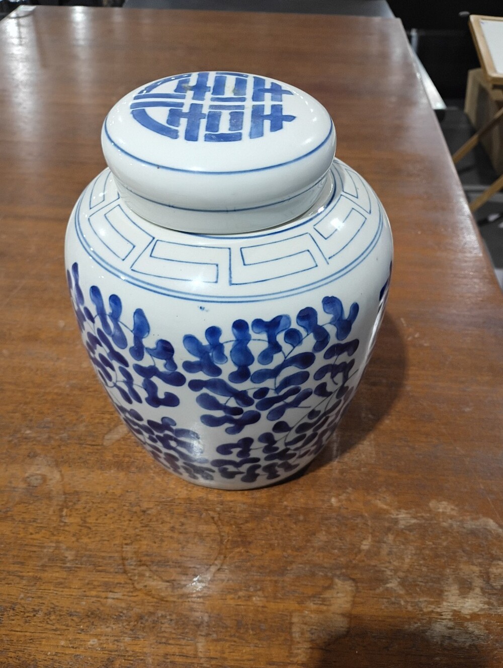 Blue 🔵 White Asian Ceramic Ginger Jar with Lid. Awesome GIFT 🎁 Vintage. - Picture 2 of 3